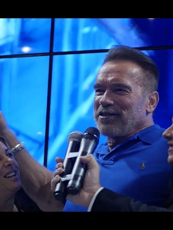 Arnold Schwarzenegger at Yamamoto Nutrition Booth at Arnold Classic Europe 2016